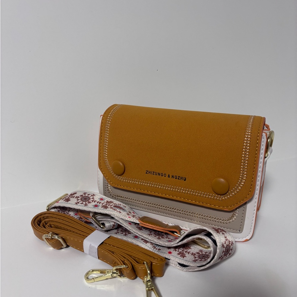 1292-Mini Tan and White Women's Bag - Picture 6 of 6